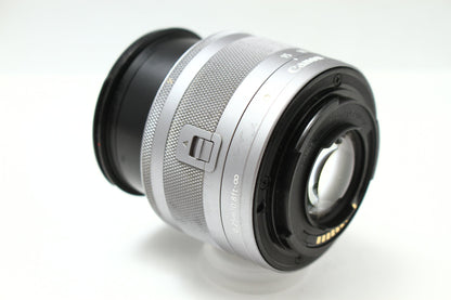 EF-M 15-45/3.5-6.3 IS STM シルバー