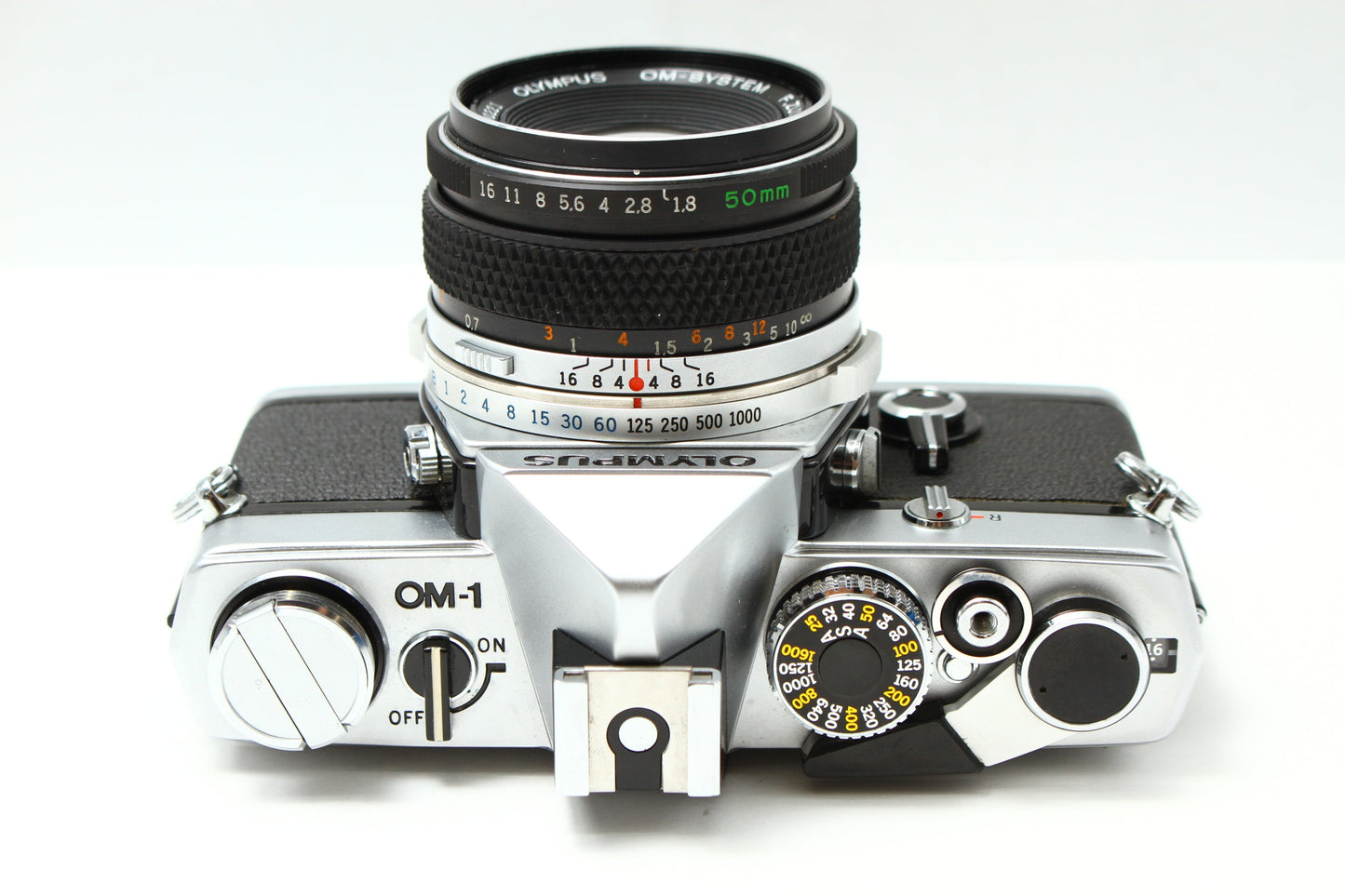 OM-1 シルバー + 50/1.8