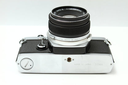OM-1 シルバー + 50/1.8