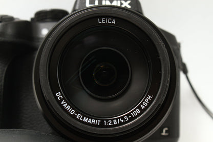 LUMIX DMC-FZ300