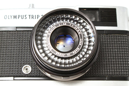 TRIP 35 シルバー 40/2.8
