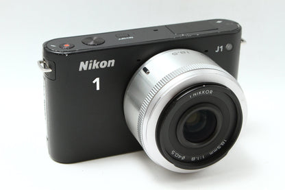 J1 ブラック + 1 NIKKOR 18.5/1.8 シルバー