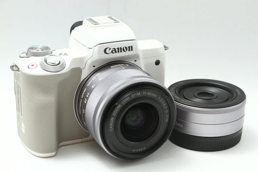 EOS Kiss M  ホワイト + 15-45 IS STM + 22 STM Wレンズキット