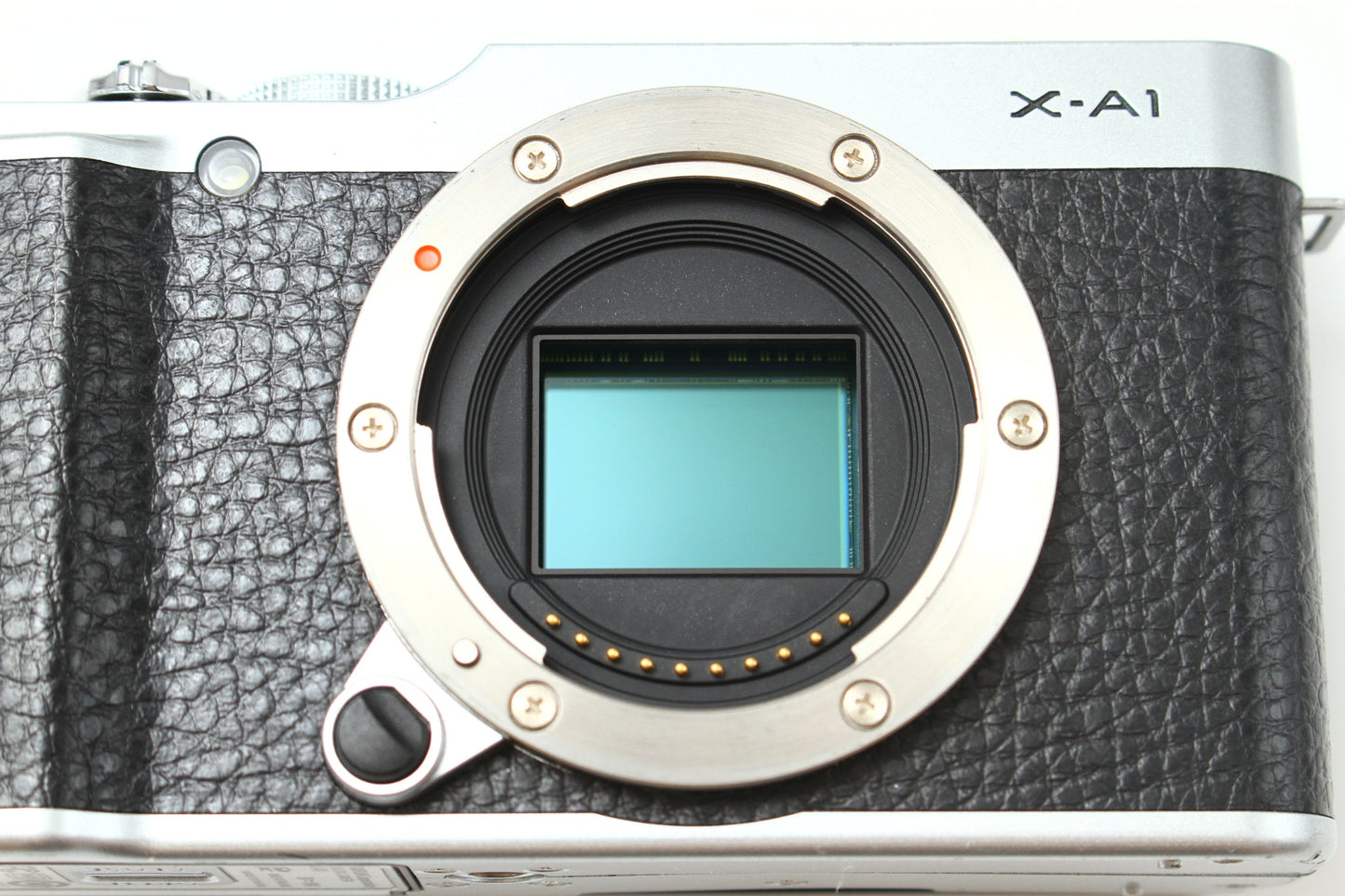 X-A1 シルバー + XC 15-45