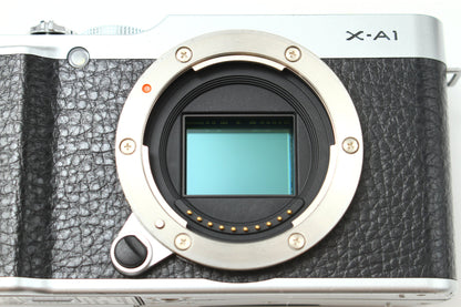 X-A1 シルバー + XC 15-45