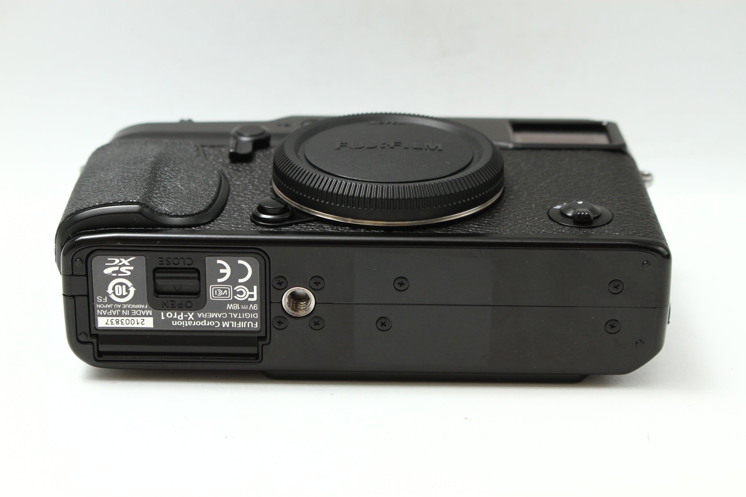 FUJIFILM (フジフイルム) X-Pro1 デジタルカメラ ミラーレス – にっ