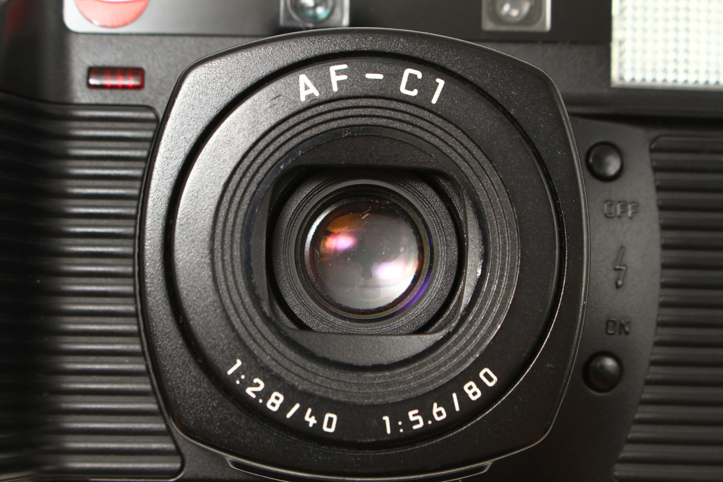 AF-C1 40/2.8