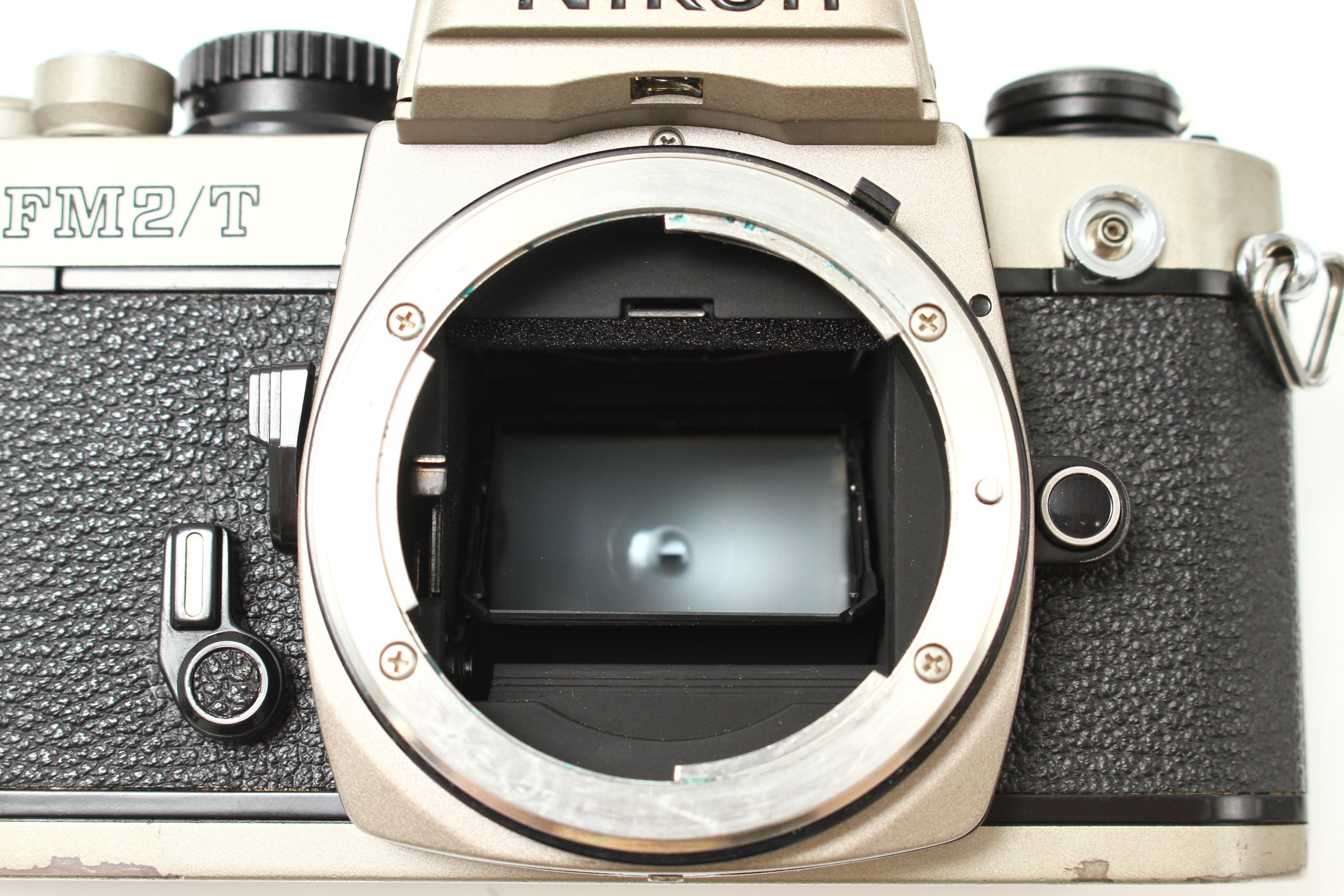 Nikon (ニコン) New FM2/T フィルムカメラ 一眼レフ – にっしんカメラ