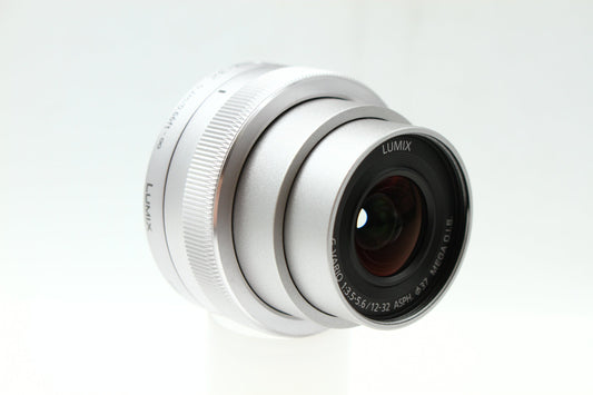G VARIO 12-32/3.5-5.6 ASPH.MEGA O.I.S. シルバー
