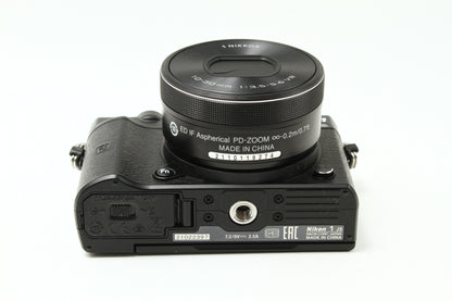 1 J5 ブラック + VR 10-30 PD-ZOOM レンズキット