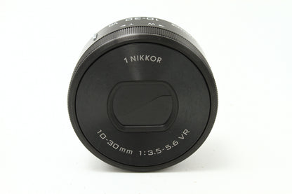 1 J5 ブラック + VR 10-30 PD-ZOOM レンズキット