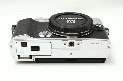 E-P7 シルバー