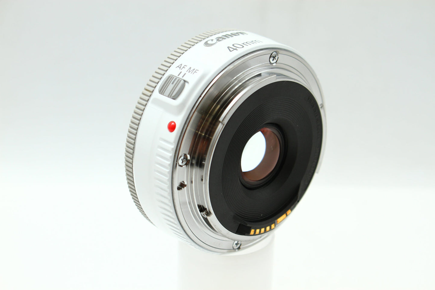 EF 40/2.8 STM ホワイト