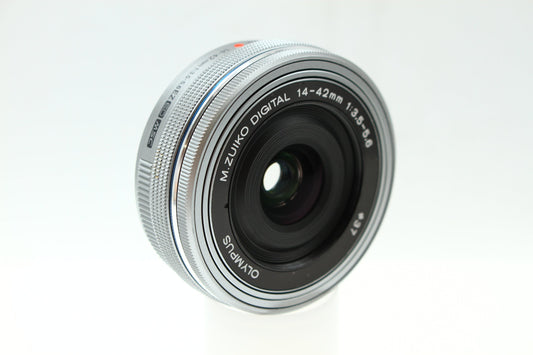 M.ZUIKO DIGITAL ED 14-42/3.5-5.6 EZ シルバー