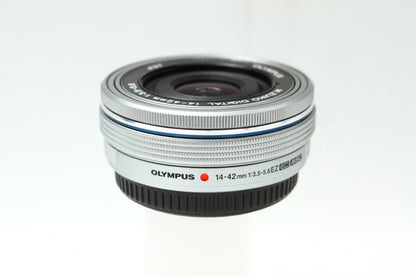 M.ZUIKO DIGITAL ED 14-42/3.5-5.6 EZ シルバー