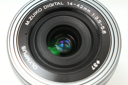M.ZUIKO DIGITAL ED 14-42/3.5-5.6 EZ シルバー