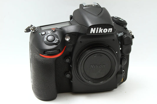 D810