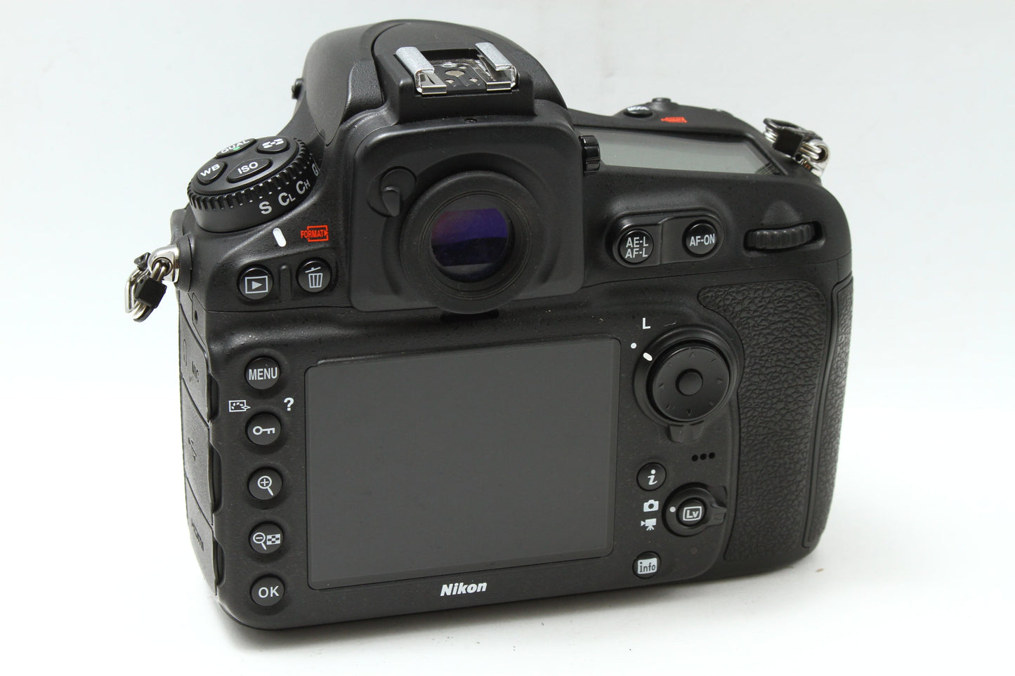 D810