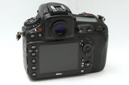 D810