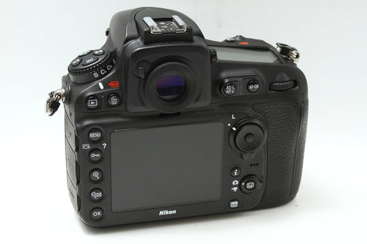 D810