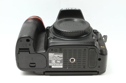 D750