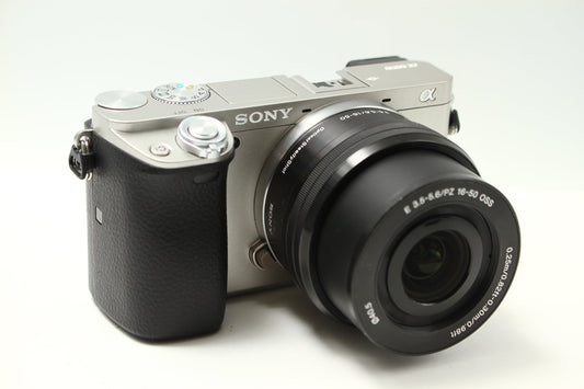 α6000 ILCE-6000 シルバー + PZ 16-50 レンズキット