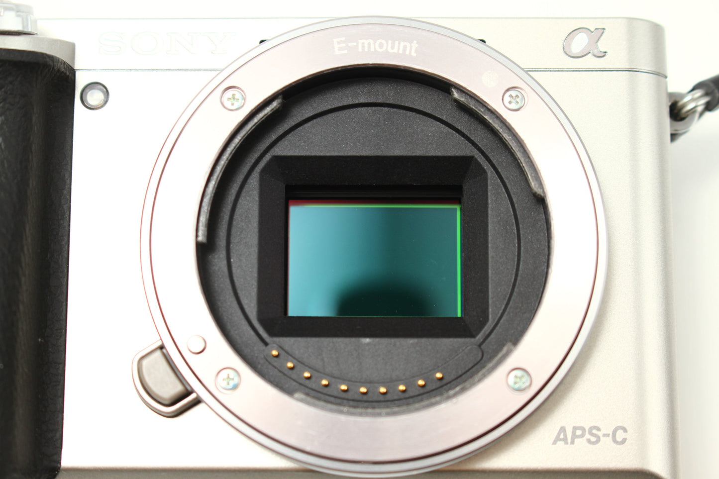 α6000 ILCE-6000 シルバー + PZ 16-50 レンズキット