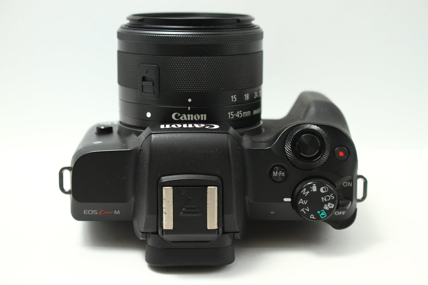 EOS Kiss M ブラック + 15-45 IS STM + 22 STM Wレンズキット