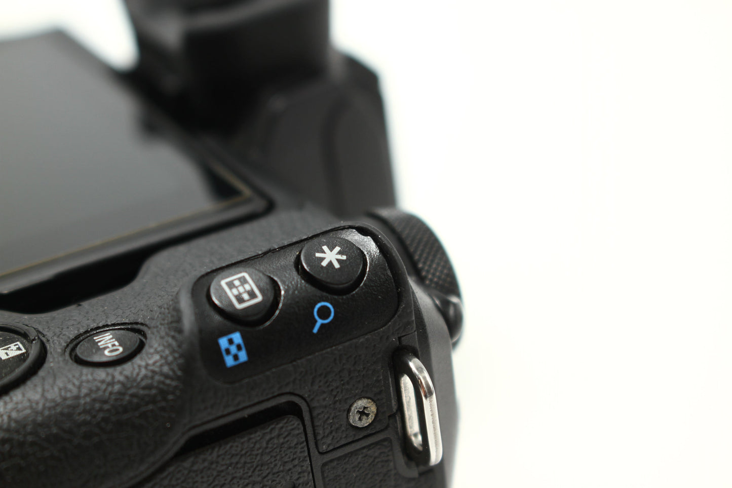 EOS Kiss M ブラック + 15-45 IS STM + 22 STM Wレンズキット