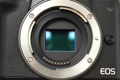 EOS Kiss M  ブラック