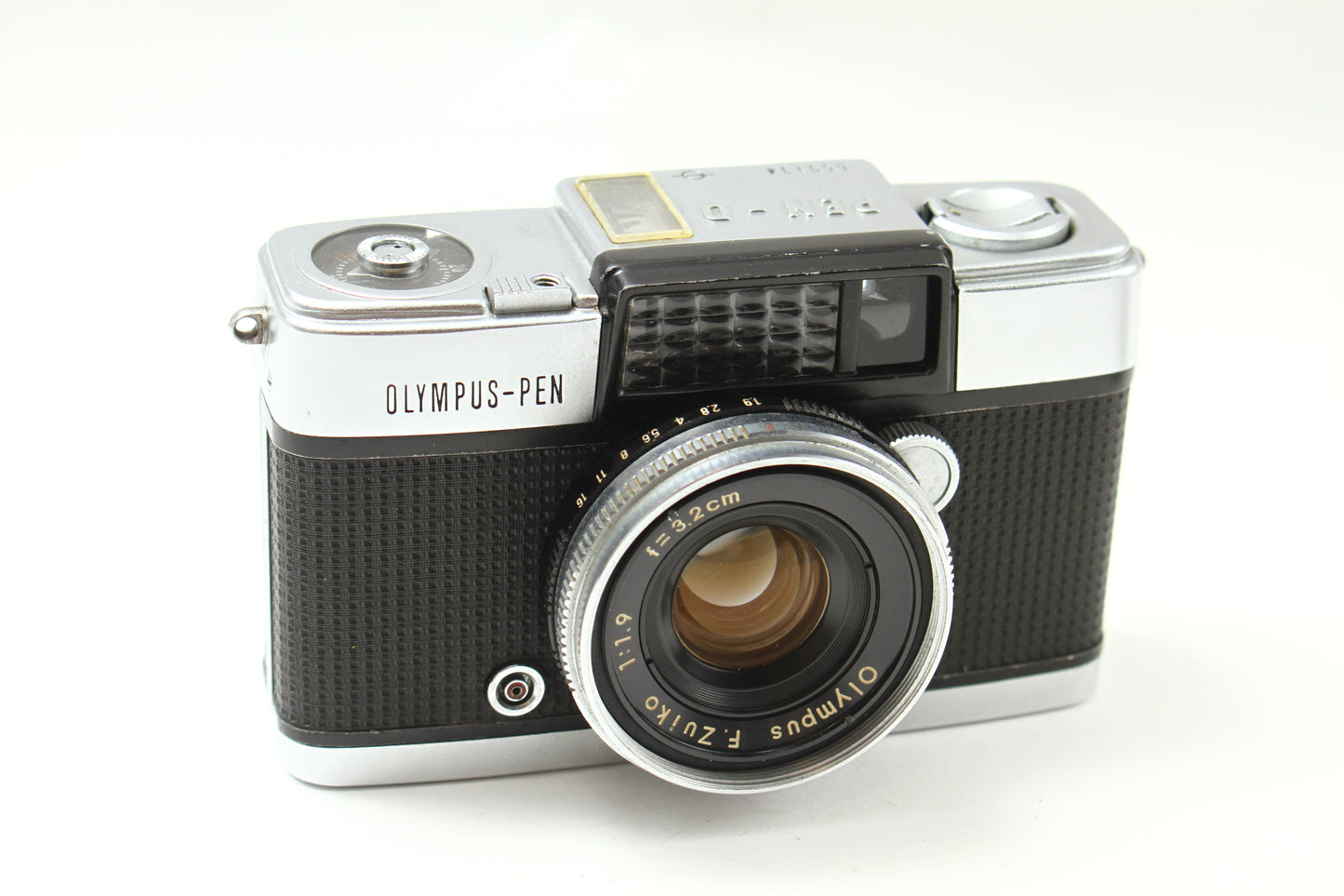 PEN-D F.ZUIKO 32/1.9