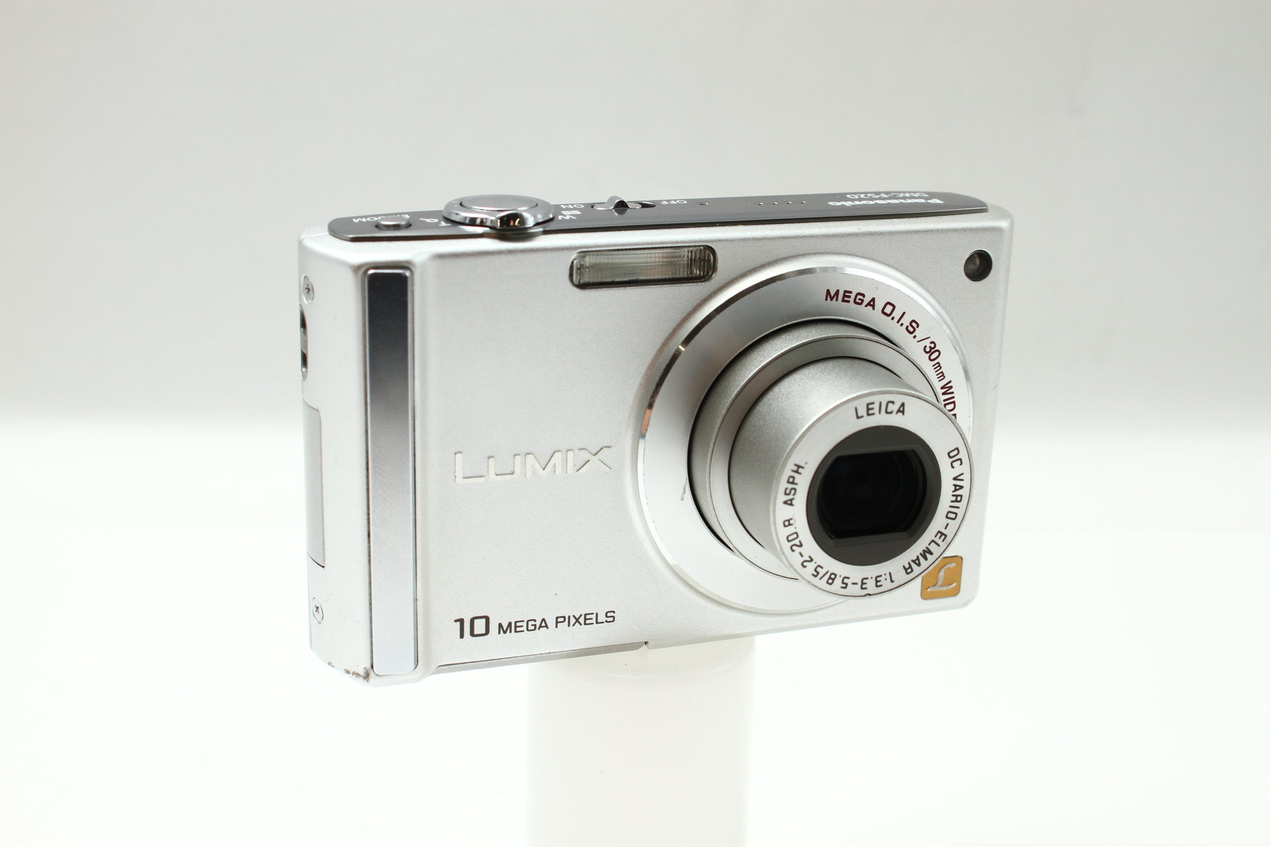Panasonic (パナソニック) LUMIX DMC-FS20 シルバー デジタルカメラ