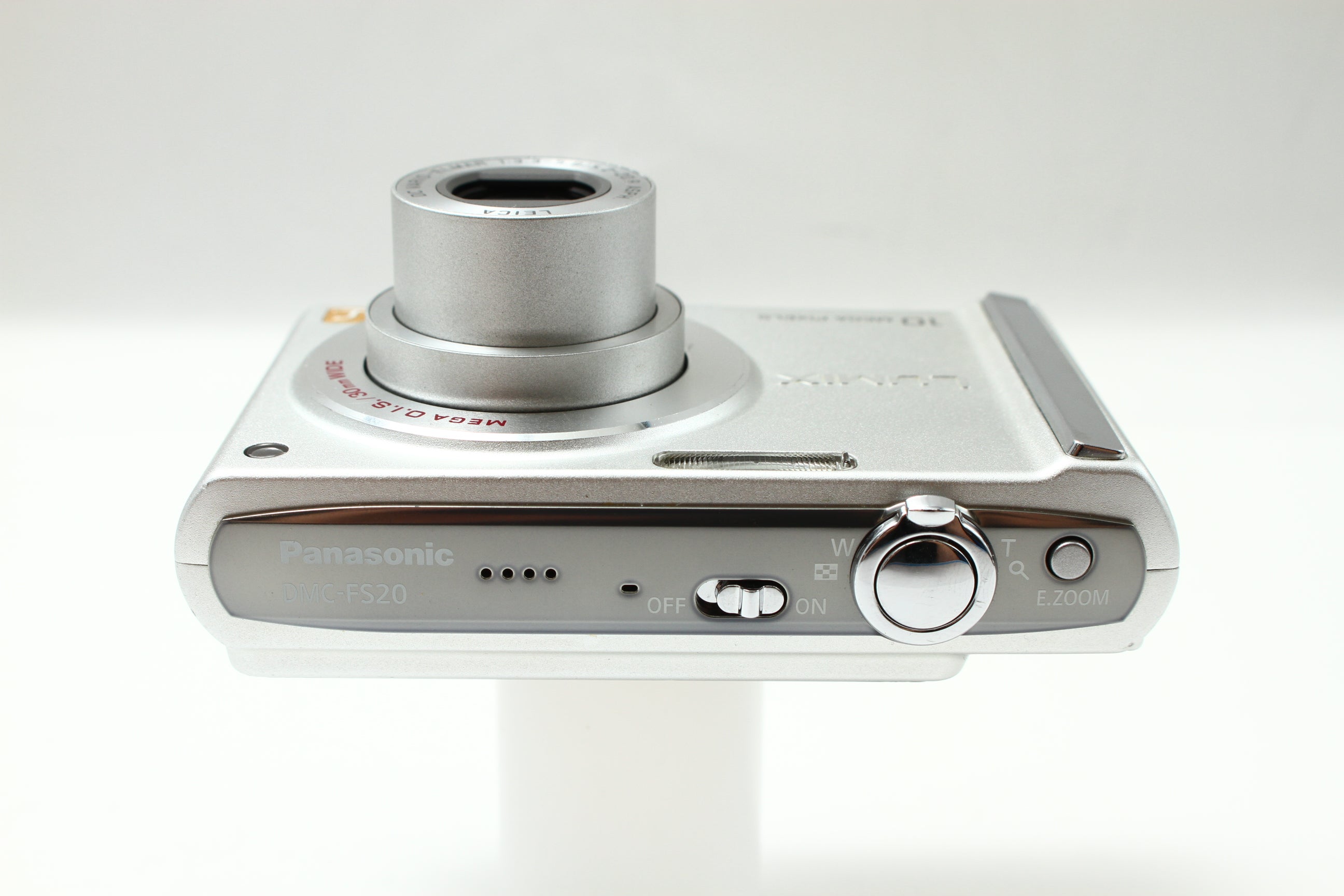 Panasonic (パナソニック) LUMIX DMC-FS20 シルバー デジタルカメラ