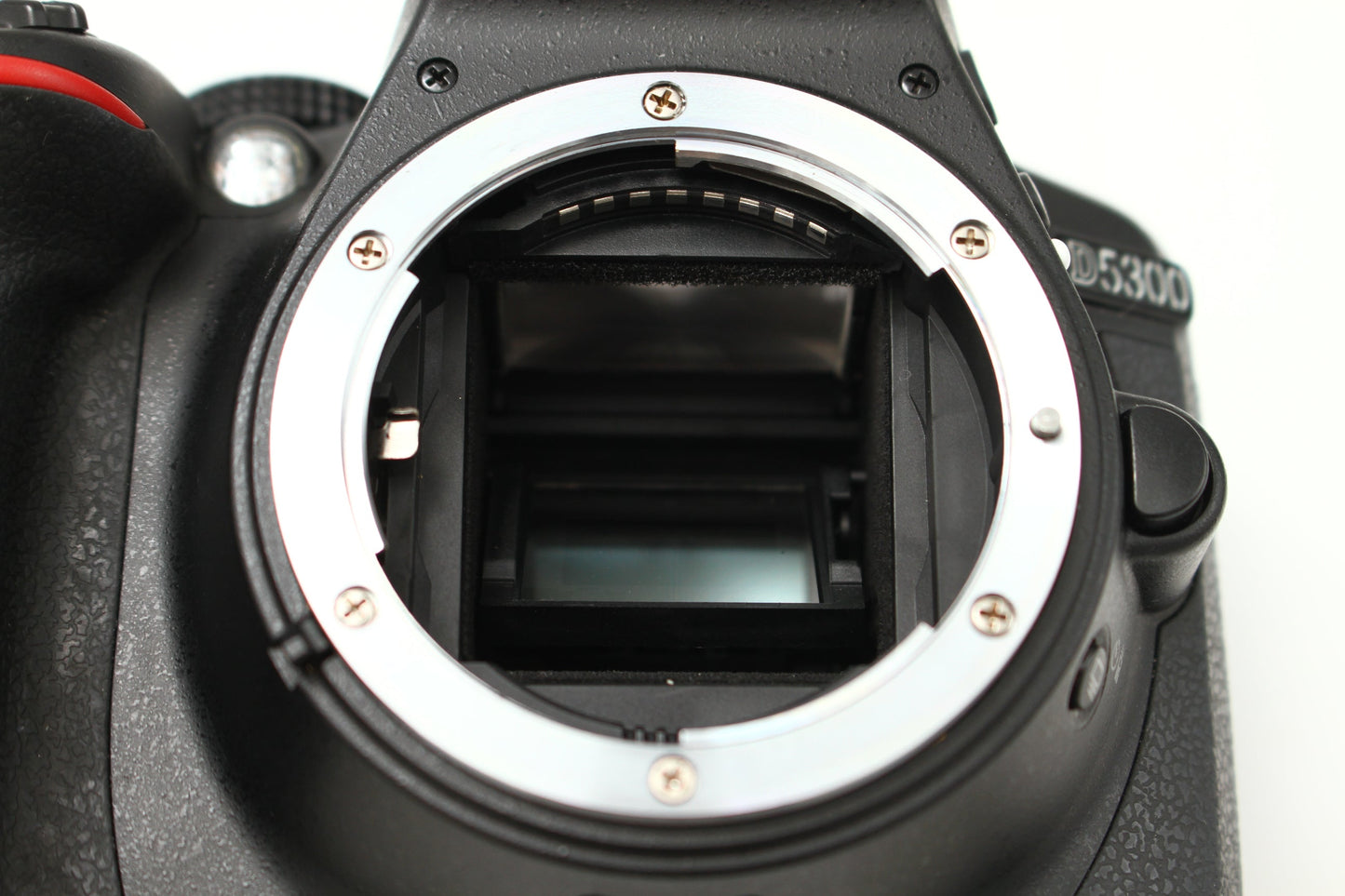 D5300 ブラック + AF-S 18-55/3.5-5.6 G II