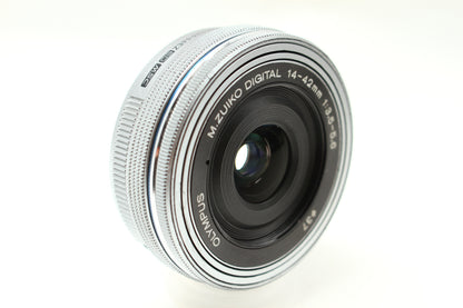 M.ZUIKO DIGITAL ED 14-42/3.5-5.6 EZ シルバー