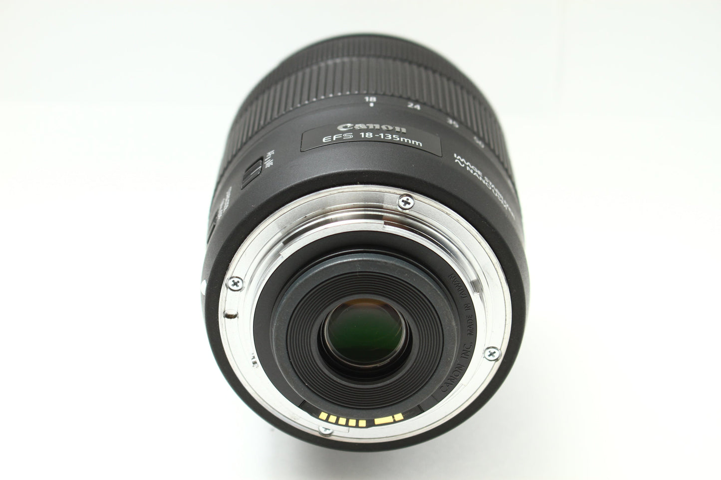 EF-S 18-135/3.5-5.6 IS USM