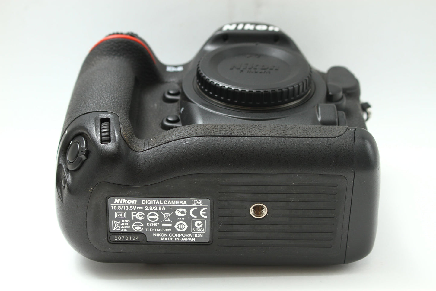 D4