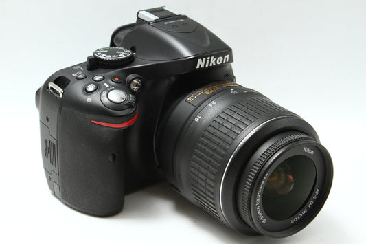 D5200 ブラック + 18-55 G VR レンズキット