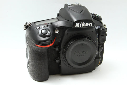 D810