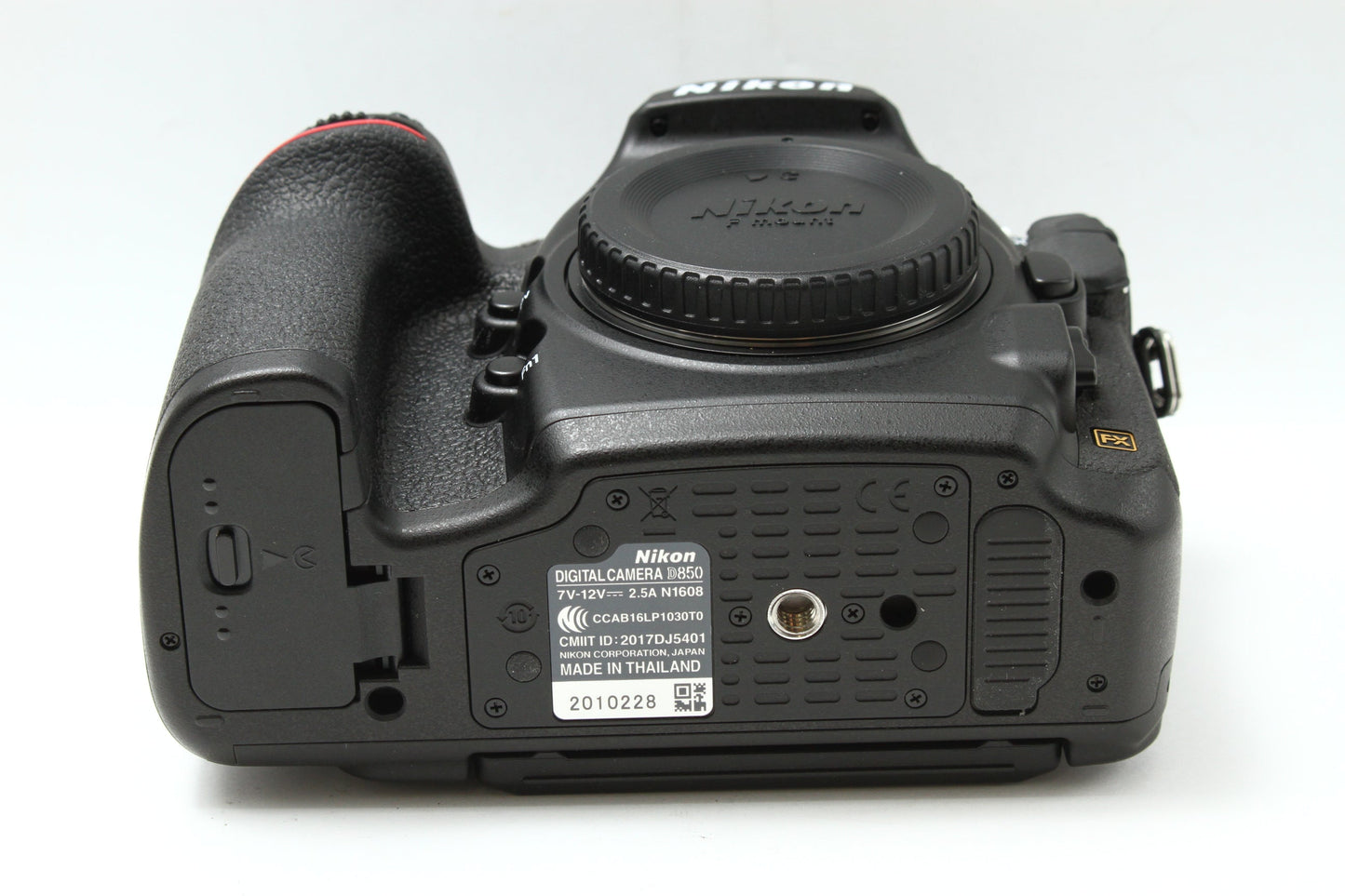 D850