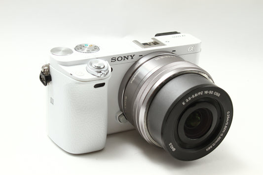 α6000 ILCE-6000 ホワイト + PZ 16-50 レンズキット
