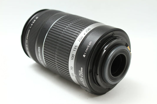 EF-S 55-250/4-5.6 IS