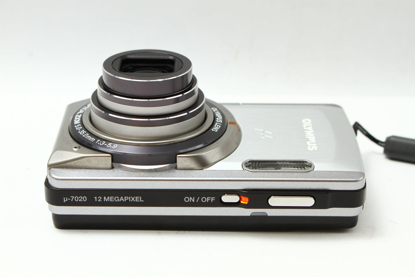 μ-7020 シルバー