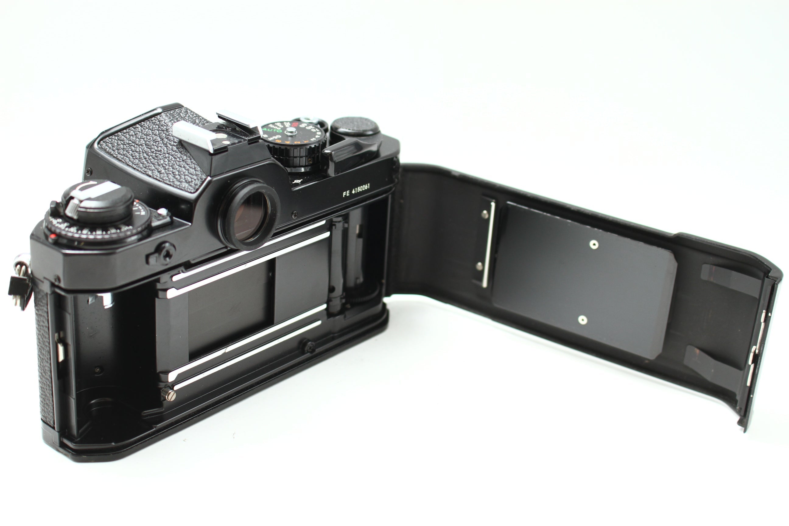 Nikon (ニコン) FE ブラック フィルムカメラ 一眼レフ – にっしん