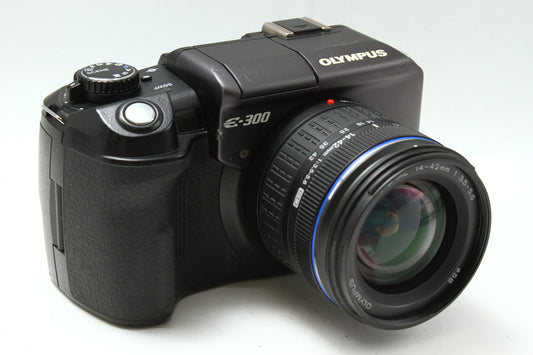 E-300 + 14-42 レンズキット
