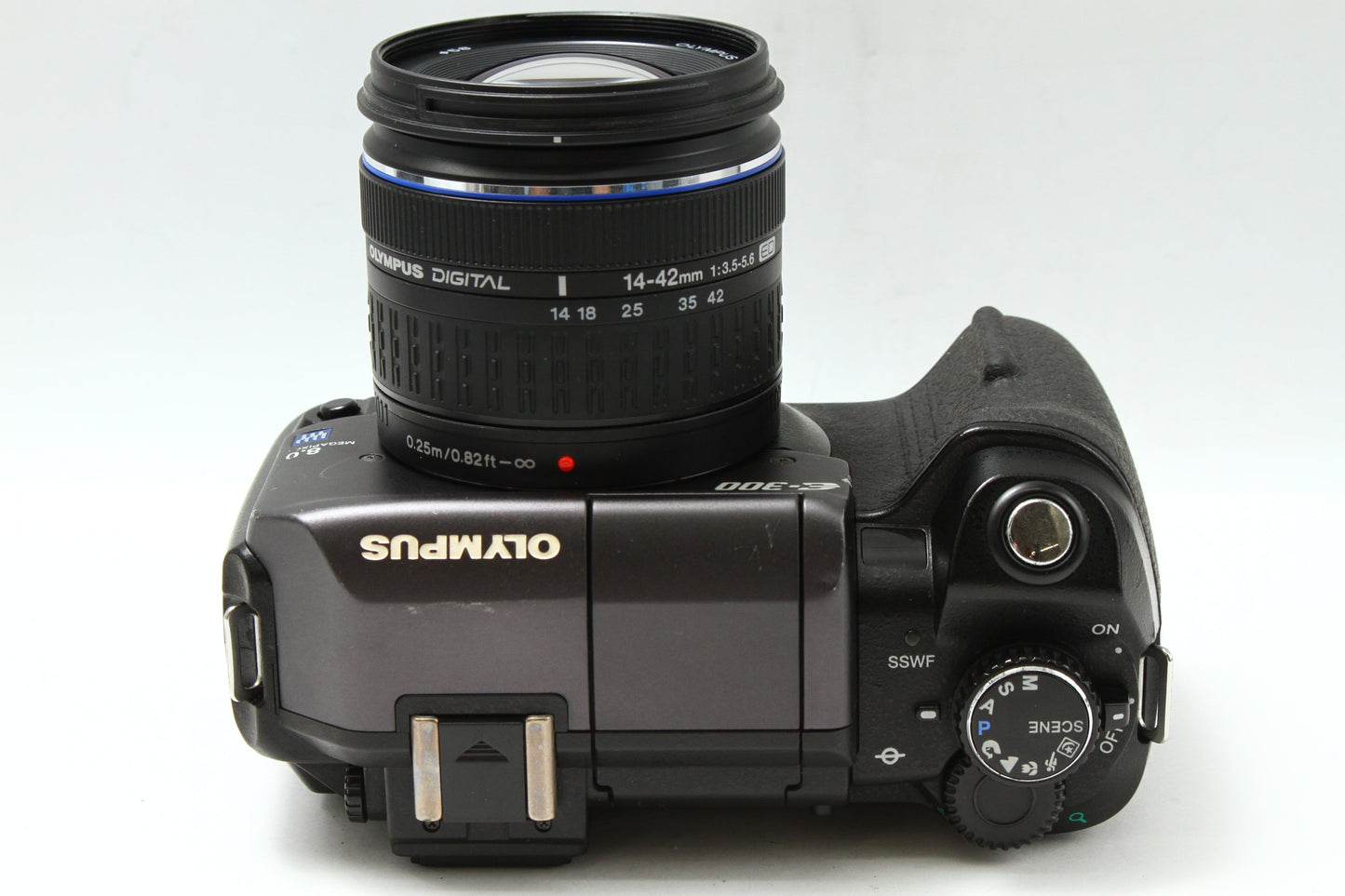 E-300 + 14-42 レンズキット