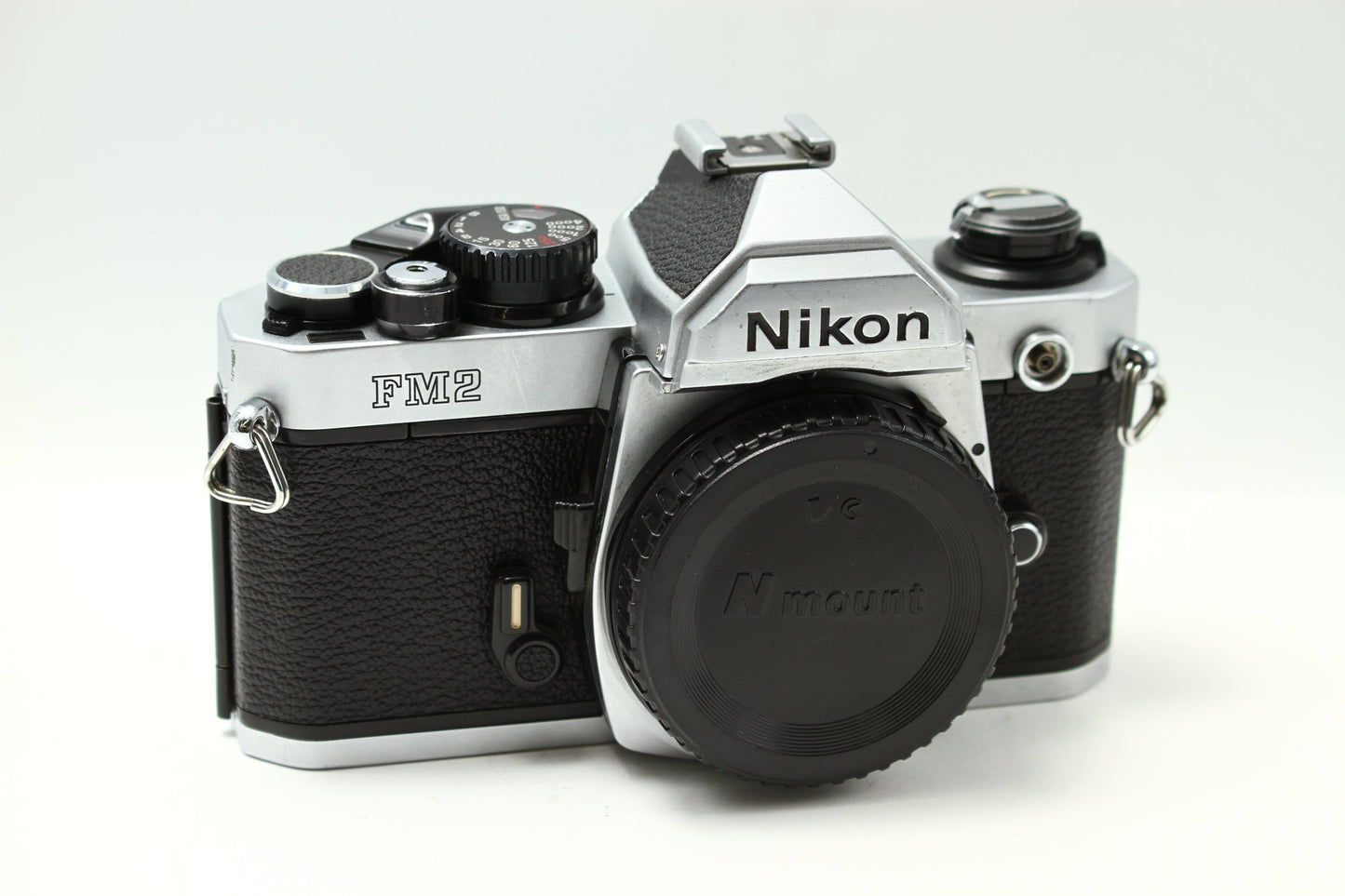 New FM2 シルバー