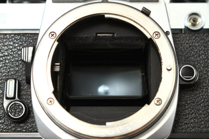 New FM2 シルバー