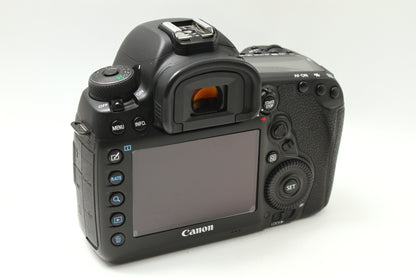 EOS 5D Mark IV