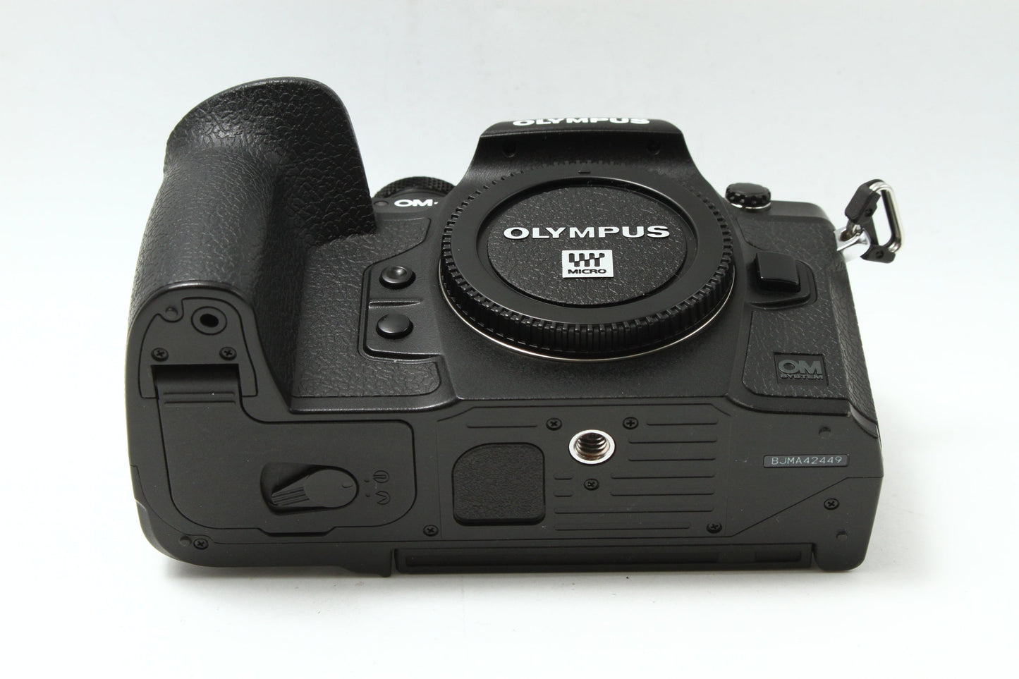 OM-1